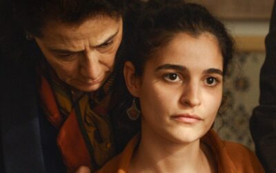 À voix basse de Leyla Bouzid